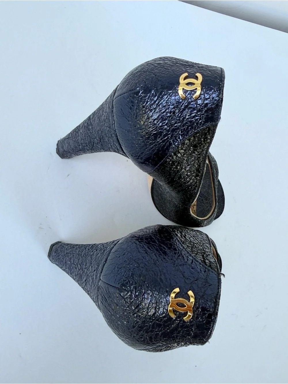 CHANEL Metallic Navy & Black Textured Peep-Toe Pumps Interlocking Gold CC Size 8